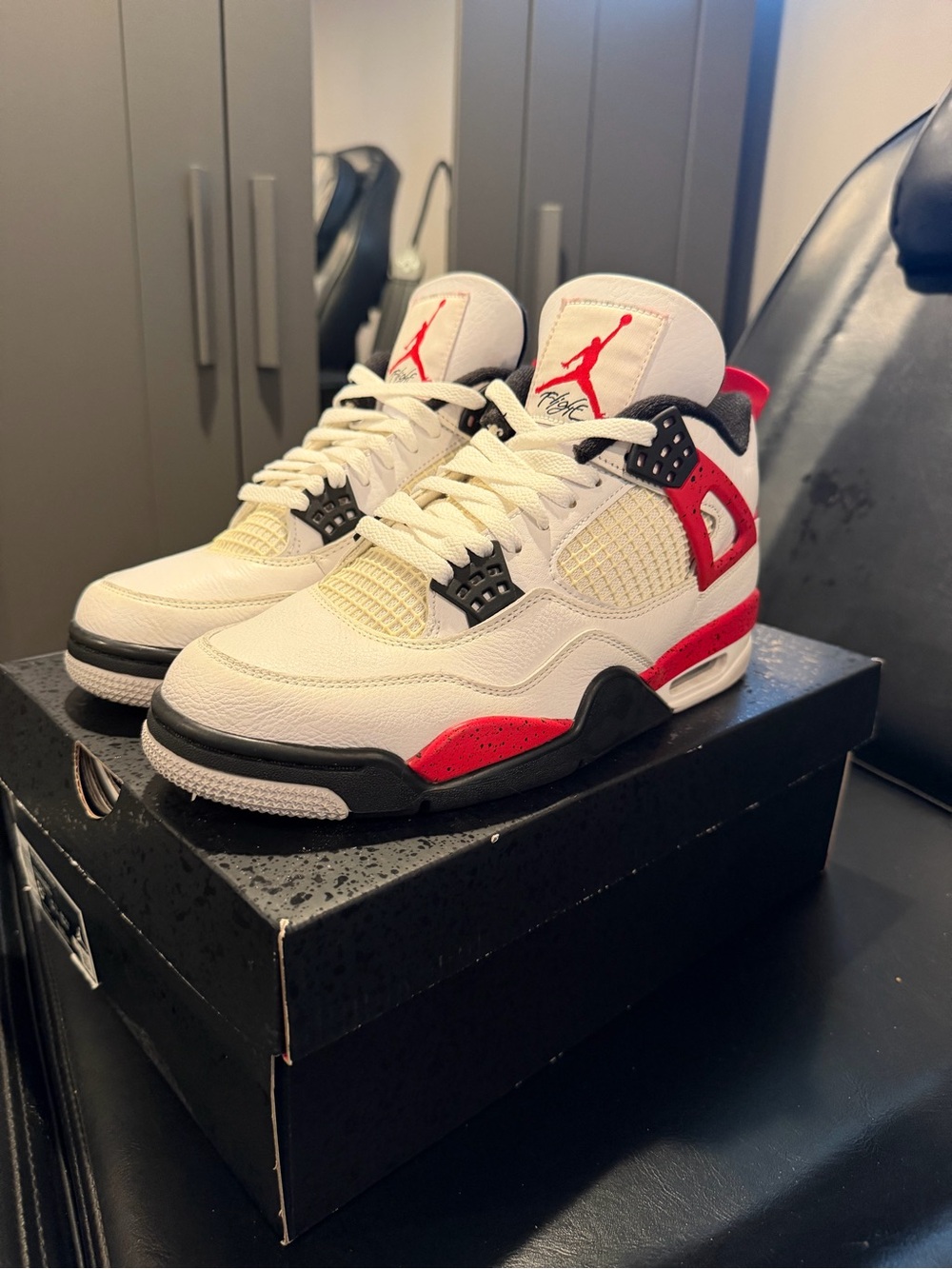 Jordan Men's Retro 4 White/Red/Black Athletic Sneakers
